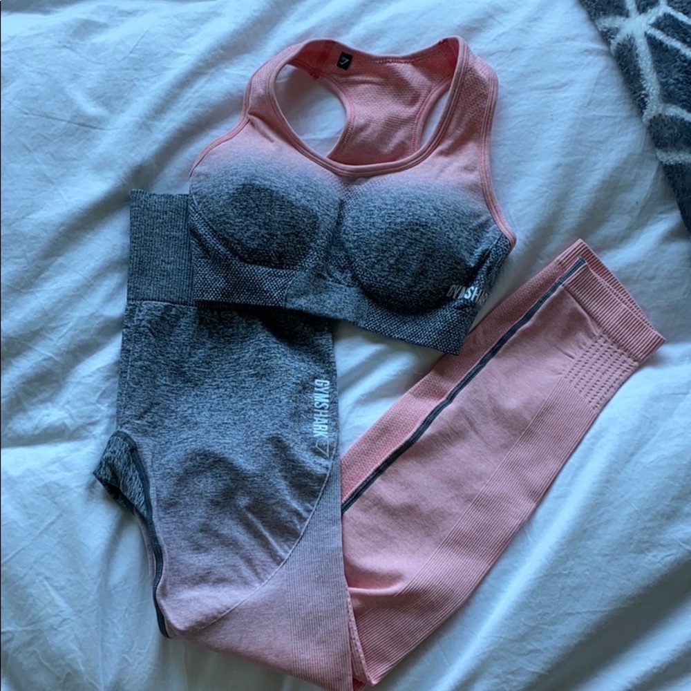 GYMSHARK sports bra and leggings